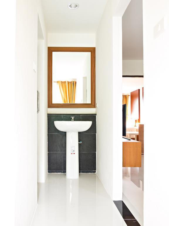 Nrv Place Apart Hotel Бангкок Номер фото